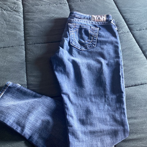 Gently wore true religion jeans they have very little strength - Picture 3 of 3